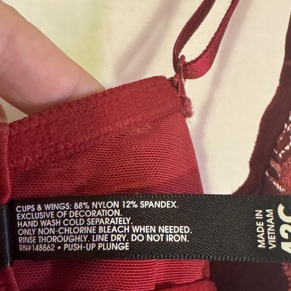 Torrid Curve Perfect T-Shirt Push-Up Bra Dark Red Lace Size 42C - Picture 4 of 6